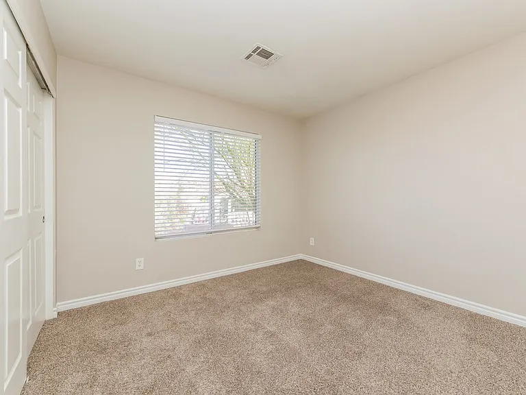 5305 Santa Fe Heights St — Photo 13