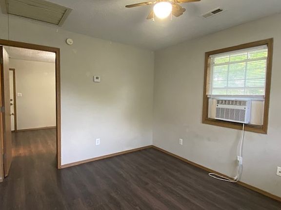 4th image of 2442 N Kellett Ave