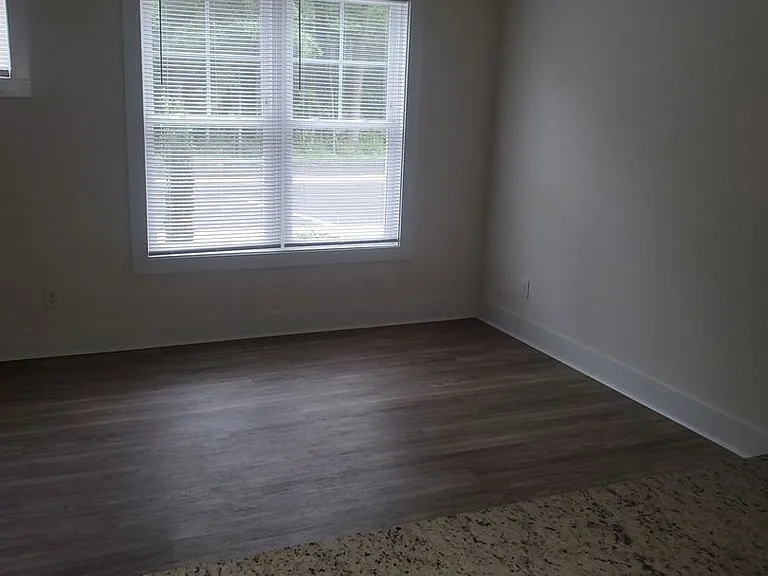 203 N Dillard St #D — Photo 9