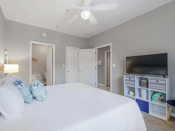 2nd image of 212 Harbor Blvd Unit 203