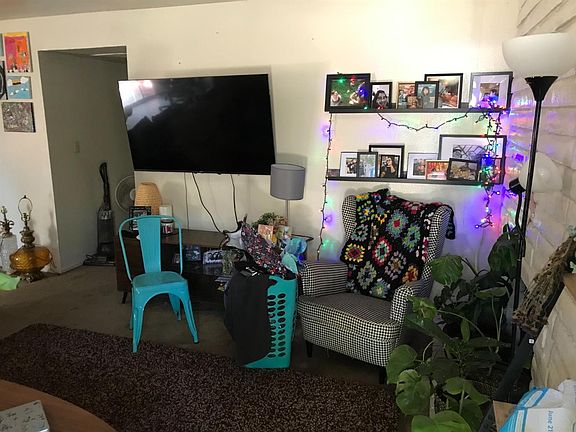 3rd image of 8338 Don Ave