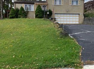 5594 Florida Ave, Bethel Park, PA