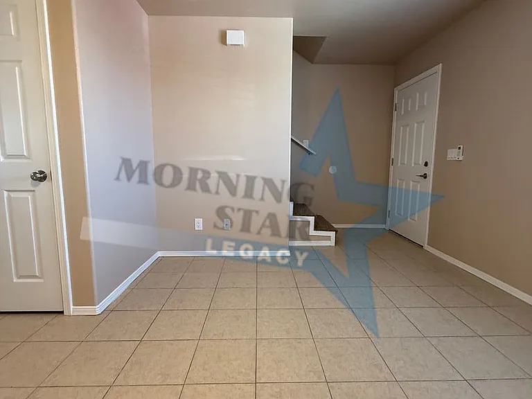 3381 Valverde Loop — Photo 4