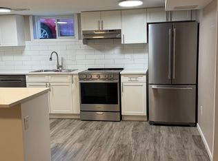 250 Grantham Ave #2, Saint Catharines, ON L2M4Z5
