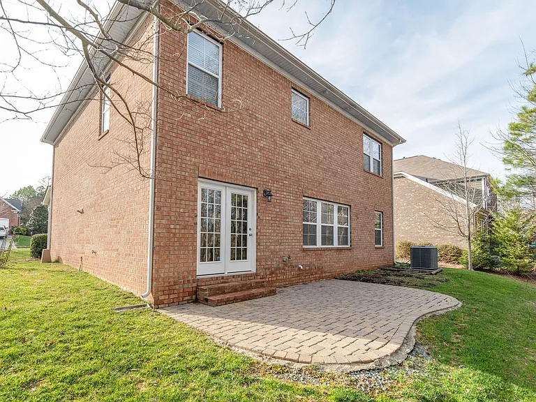 5123 Poplar Knoll Dr — Photo 32