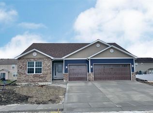 124 Patriots Dr, Bethalto, IL 62010