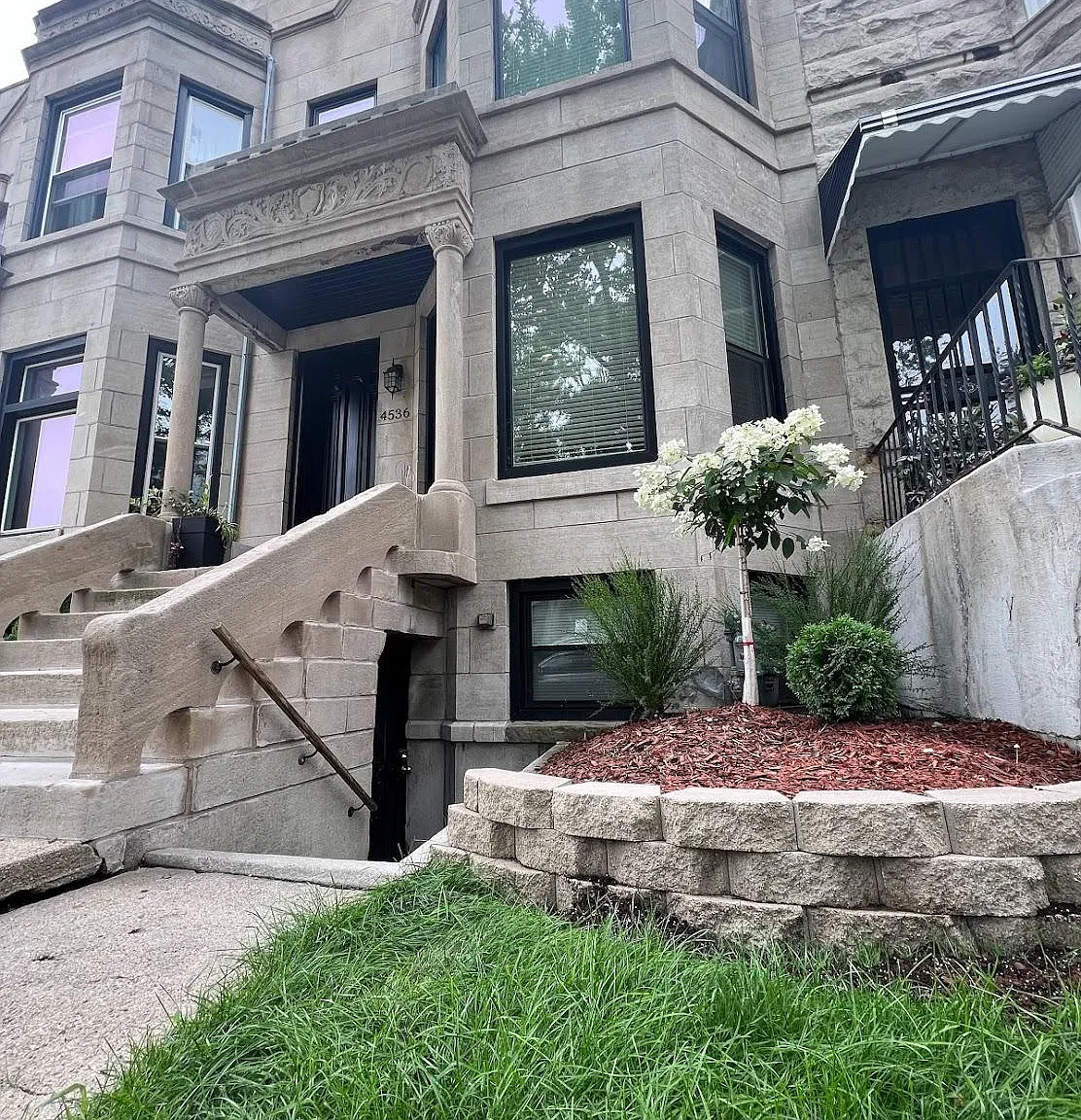 4536 S Vincennes Ave — Photo 2