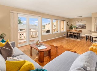 1110 5th Ave S UNIT 201, Edmonds, WA 98020