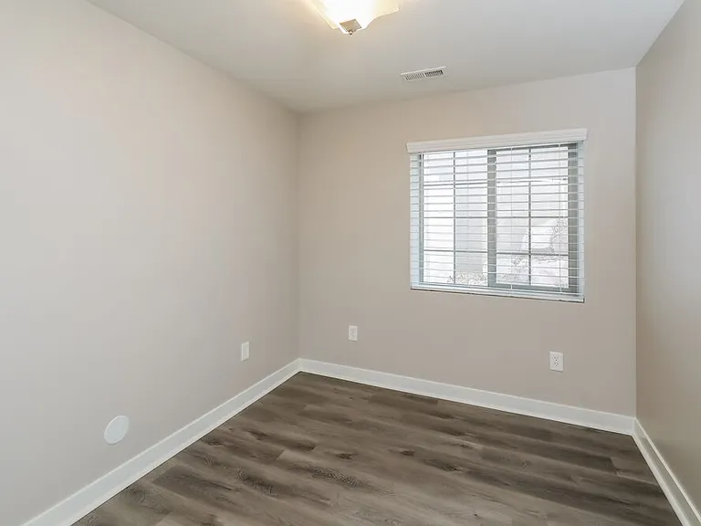 1778 S Haven Pkwy — Photo 11