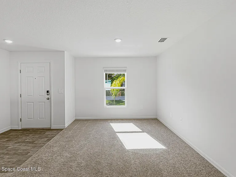 511 Trumpet St SW — Photo 12