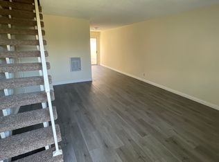 9723 Cedar St APT 3, Bellflower, CA 90706