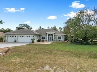 5542 W Paprika Loop, Homosassa, FL 34448