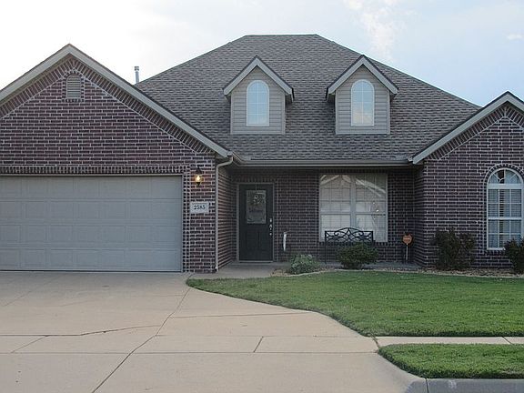 2nd image of 2585 N Brush Creek Dr
