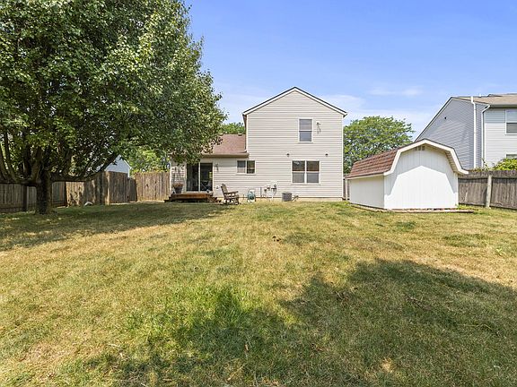 5th image of 77 Brooksedge Dr E