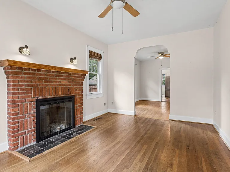 7 Willoughby Pl — Photo 6
