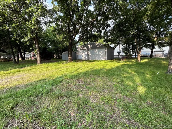 98 Fir Ave, Stigler, OK 74462