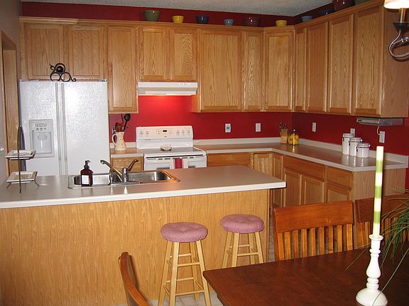 2nd image of 2882 Faulkner Dr
