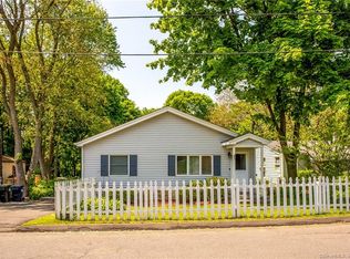 23 Broad St, Danbury, CT 06810