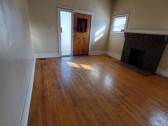 3rd image of 51 Watervliet Ave