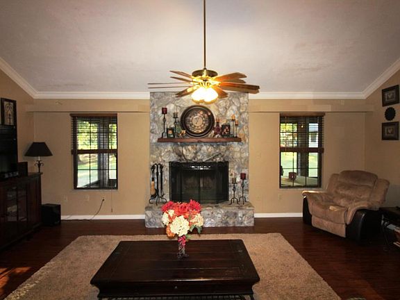 5th image of 9804 SW 45th Dr