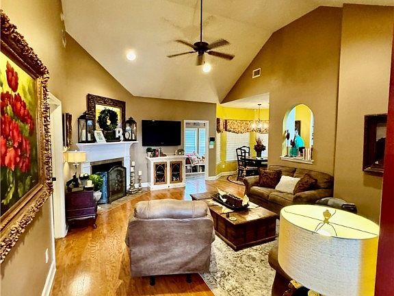4th image of 4903 Ross Cir