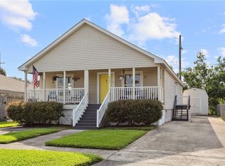 2337 Congressman Hebert Dr, Chalmette, LA 70043