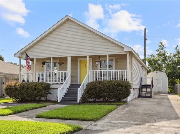 2337 Congressman Hebert Dr, Chalmette, LA 70043