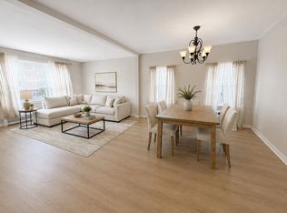 21-17 23rd Rd #O1a, Astoria, NY 11105
