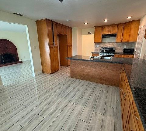 5th image of 4486 Santee Pl