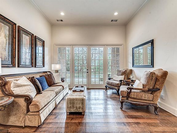 5th image of 3705 Imperial Dr