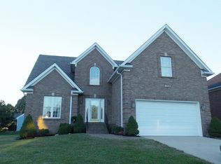 7930 Windgate Dr, Louisville, KY 40291