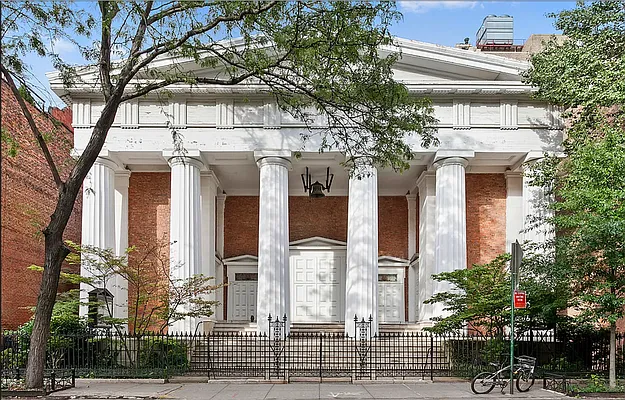 Sold by Compass | media 17