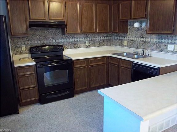 2nd image of 7383 Willowrun Dr Unit B