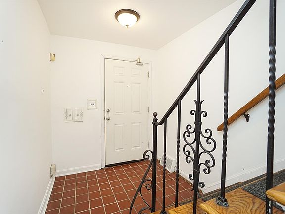 4th image of 6281 Cary Ave