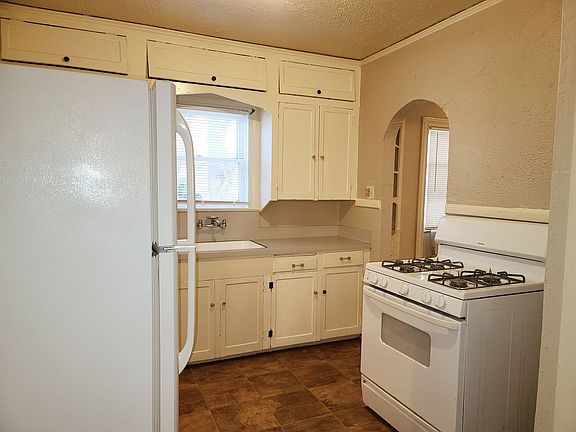 4th image of 5707 Ross Ave