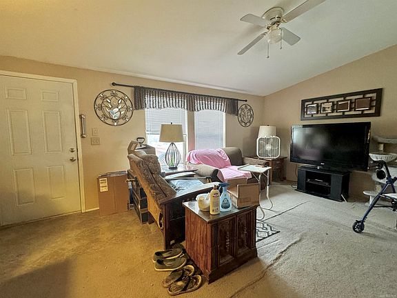 4th image of 435-935 Thelma Dr