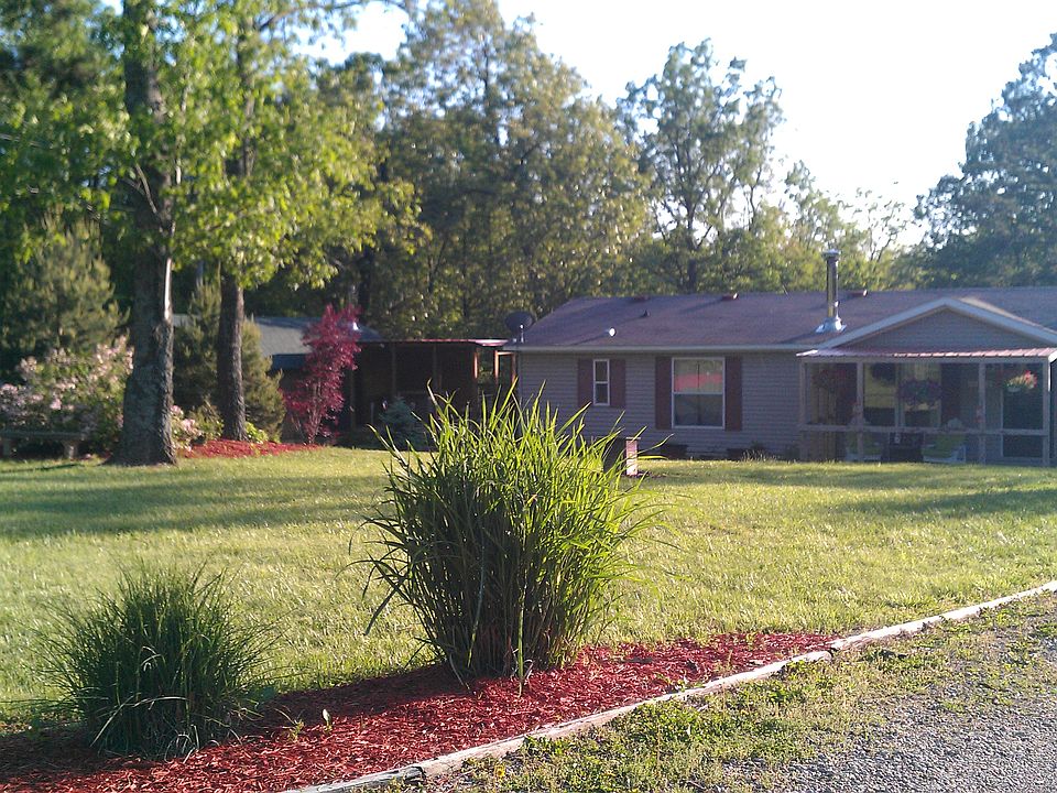Front house/yard
