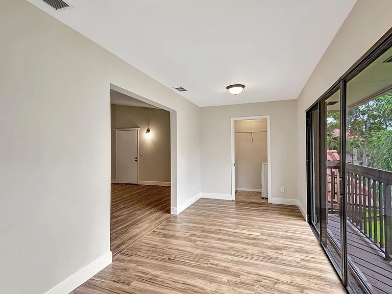 1109 Duncan Cir #201 — Photo 10