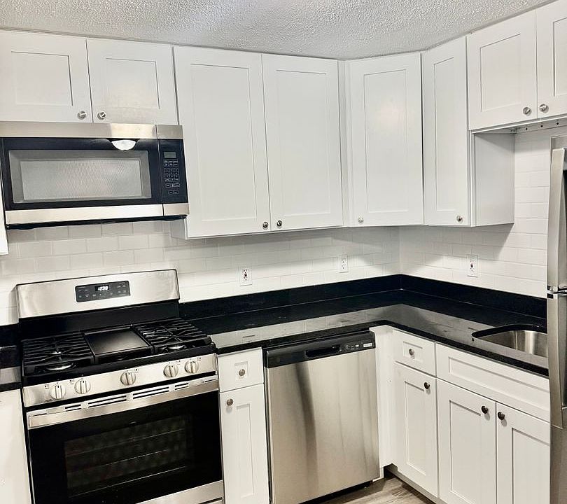 1st image of 102 Shawomet Ave #100-04