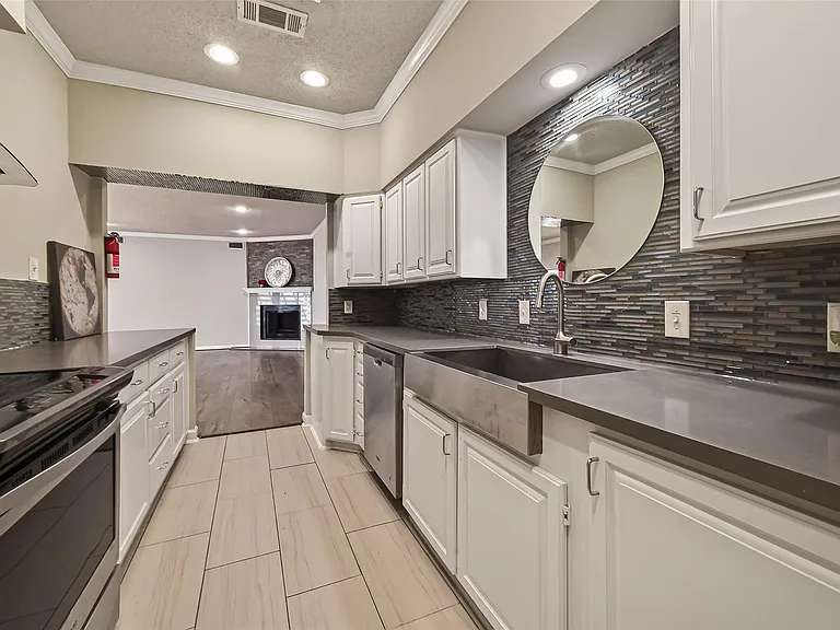 4024 Breakwood Dr — Photo 16