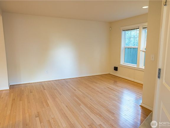3rd image of 1618 N 46th St #B