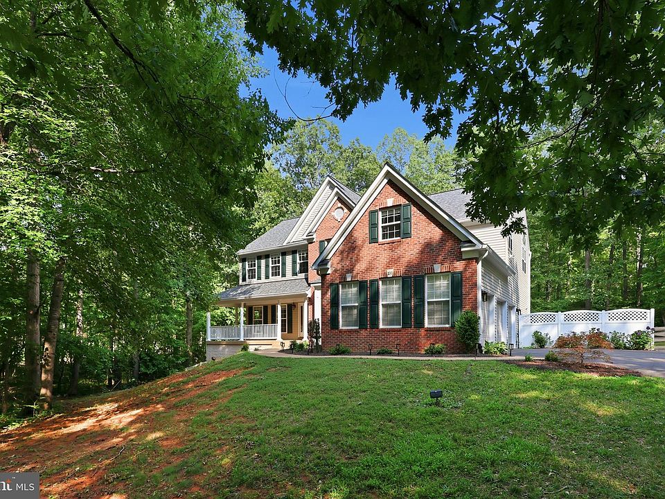 1st image of 100 Spyglass Ln