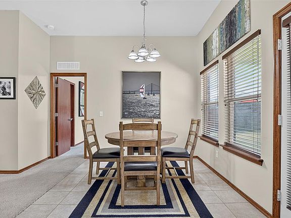 5th image of 18205 Viento Dr