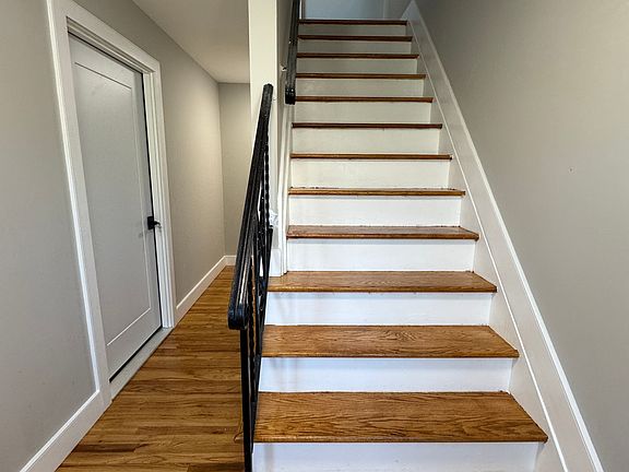 3rd image of 203 Westervelt Pl Floor 2