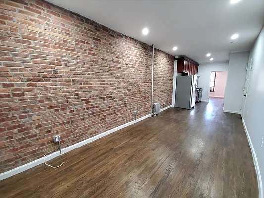 Rented by Ideal Properties Group | media 9