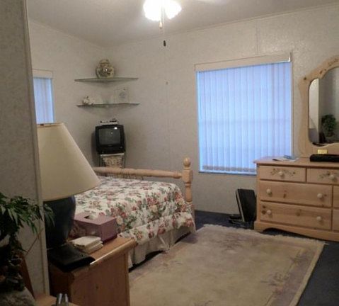3rd image of 7858 Meadowlark Ln