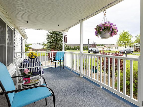 4th image of 606 Kells Ln