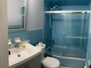 18 Village Pl, Secaucus, NJ 07094