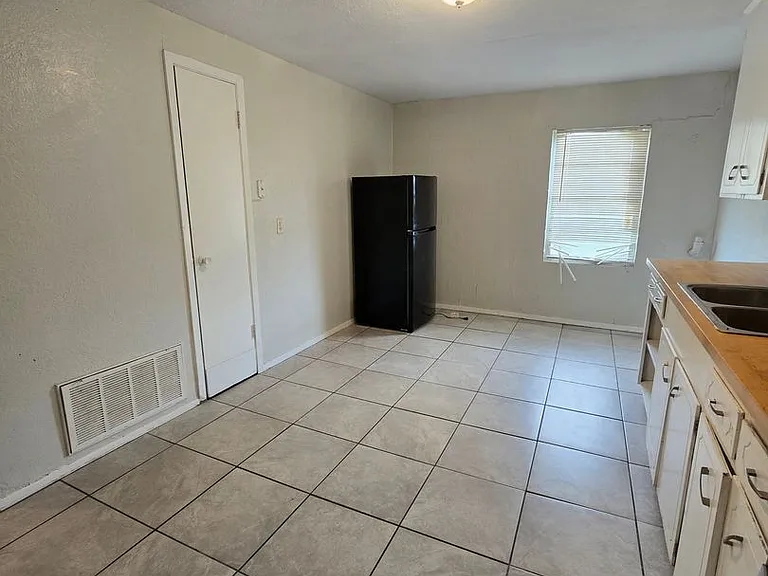 9850 La Branch Dr — Photo 33