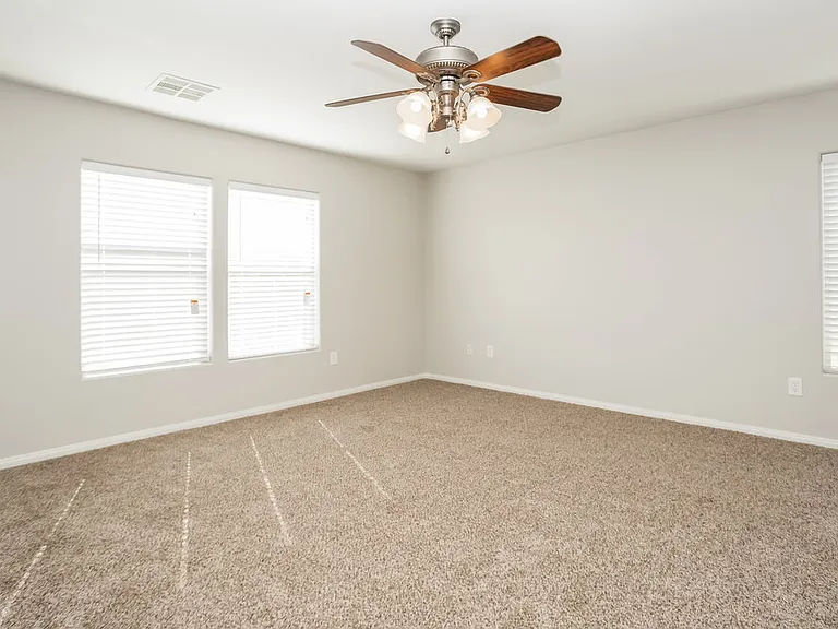 5812 Gemstone Peak St — Photo 5